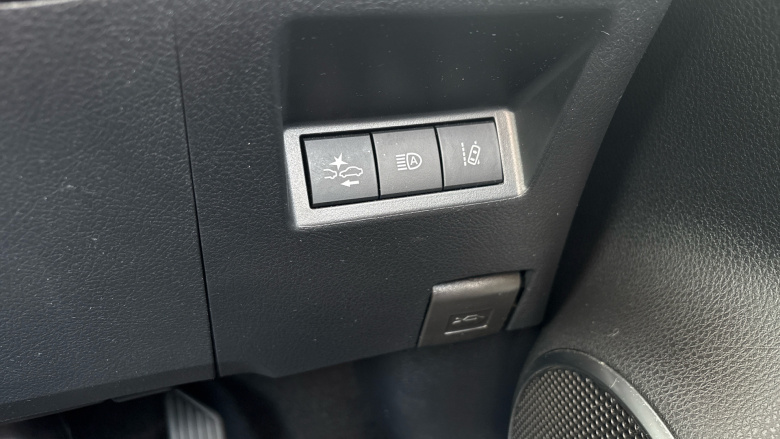 Toyota Yaris 1.5 Hybrid Y20 5dr CVT [Bi-tone] Hybrid Hatchback